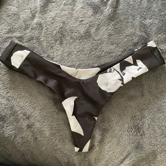 Stone Fox Y&R bottoms - Picture 2 of 4